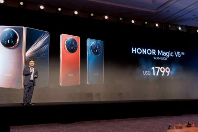 HONOR Magic V5 foldable debuts in Dubai with record-breaking durability and AI power